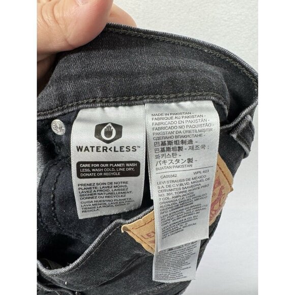 Levis High Rise Jean Shorts Womens 29 (29x2) Black Raw Hem Cut Off Denim Stretch - Picture 4 of 10